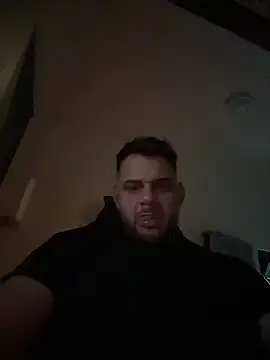 Snapshot of Fabiowe@xh chatting on 02-14-26, 04:20 Fabiowexh online show from 02-14-26, 04:20