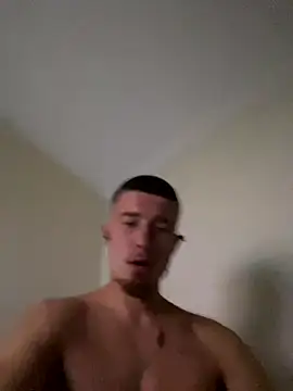 Snapshot of Johnclips2 chatting on 09-11-25, 02:33 Johnclips2 online show from 09-11-25, 02:33