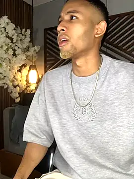 B Wild online show from 10-10-25, 03:27