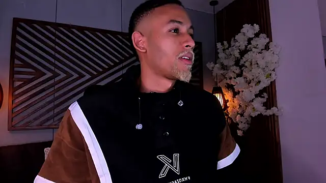 B Wild online show from 11-12-25, 03:07