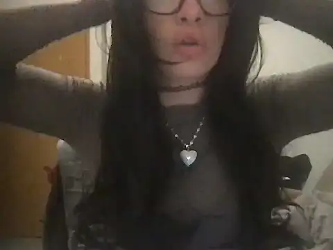 Snapshot of Meliraya chatting on 11-13-25, 11:36 Meliraya online show from 11-13-25, 11:36