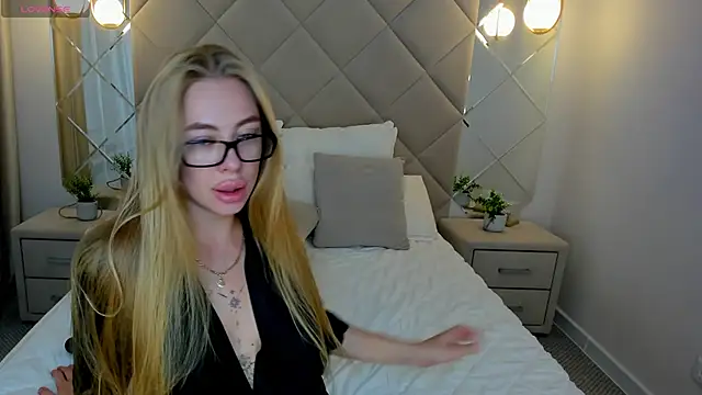 Melissa  White online show from 09-25-25, 12:31