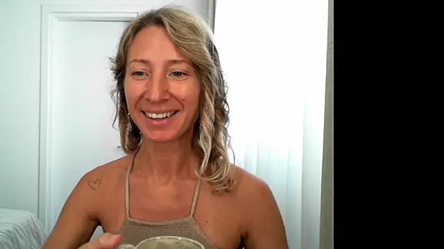 Paevoa online show from 10-17-25, 07:22