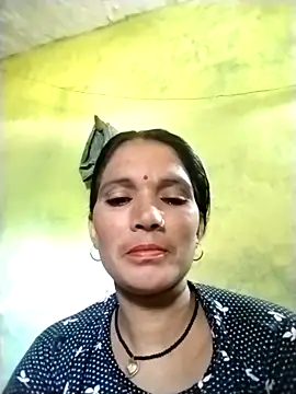Snapshot of Monika_cut chatting on 09-11-25, 05:51 Monika cut online show from 09-11-25, 05:51