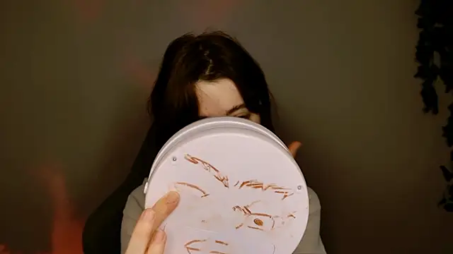 Yoka paradoXXX online show from 10-16-25, 05:19