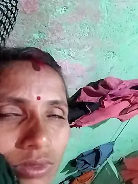 Snapshot of KIRTI12_HOT chatting on 10-01-25, 04:02 KIRTI12 HOT online show from 10-01-25, 04:02