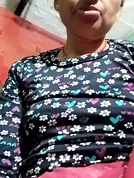 Snapshot of KIRTI12_HOT chatting on 10-09-25, 03:54 KIRTI12 HOT online show from 10-09-25, 03:54