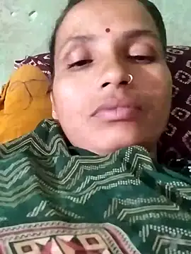 Snapshot of KIRTI12_HOT chatting on 11-09-25, 03:10 KIRTI12 HOT online show from 11-09-25, 03:10