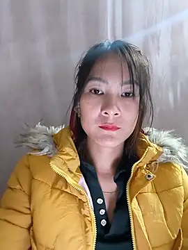 Yumyum kiw online show from 11-21-25, 02:38