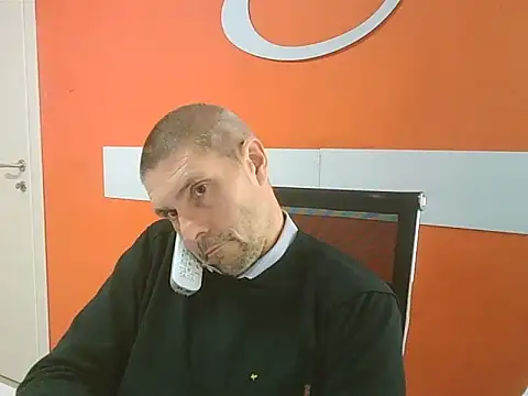 max79ve31 online show from 10-24-25, 12:45