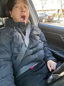 Fengbaby-555 online show from 12-23-25, 06:22