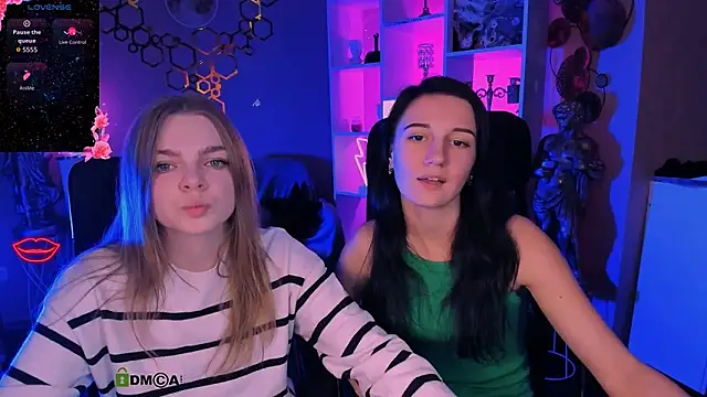 lia sunset online show from 10-13-25, 07:25