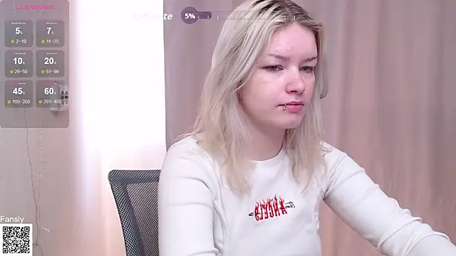 CherryKnight666 online show from 10-03-25, 05:04