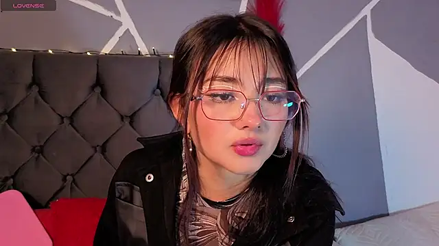 Emily Caprile online show from 09-28-25, 01:11