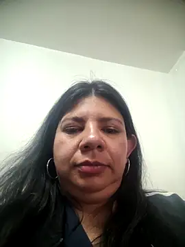 Snapshot of kinky_momm chatting on 10-09-25, 06:50 kinky momm online show from 10-09-25, 06:50