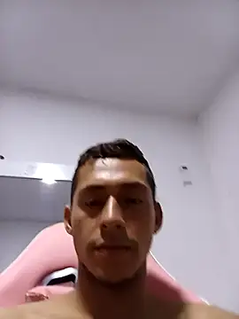 Boy hot- online show from 09-15-25, 05:18