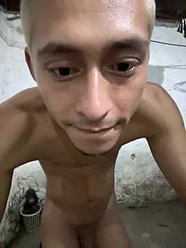 Boy hot- online show from 02-26-26, 04:11