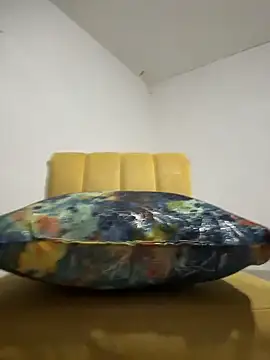 Boy hot- online show from 04-08-26, 09:09