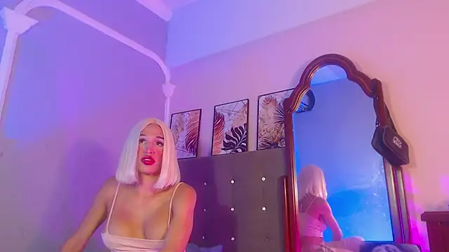 Snapshot of sexy_tssweet chatting on 09-27-25, 12:59 sexy tssweet online show from 09-27-25, 12:59