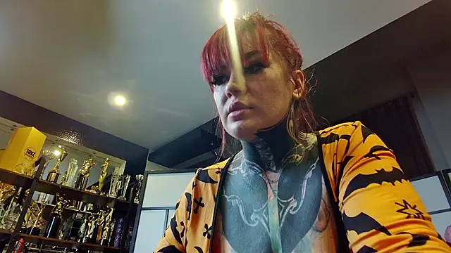 Snapshot of Sabien_DeMonia chatting on 02-20-26, 04:40 Sabien DeMonia online show from 02-20-26, 04:40