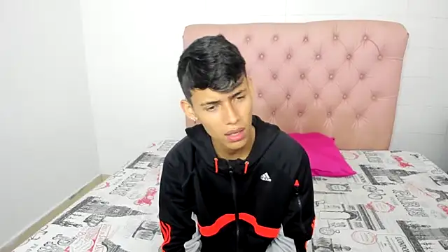 Snapshot of asbeell_grigory chatting on 10-17-25, 08:33 asbeell grigory online show from 10-17-25, 08:33