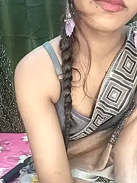 Snapshot of Drive_girl chatting on 11-12-25, 10:41 Drive girl online show from 11-12-25, 10:41