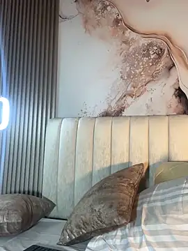 Dakota Evanns online show from 10-20-25, 01:00