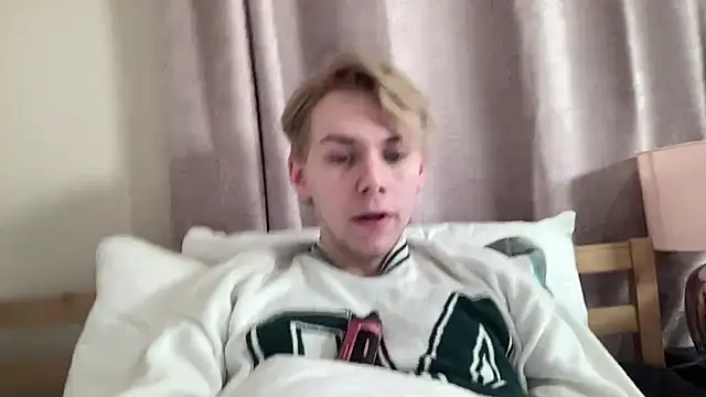 scottishtwink01 online show from 10-02-25, 11:23