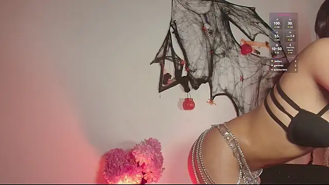 Missandy  online show from 10-18-25, 08:31