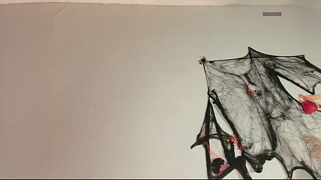 Missandy  online show from 10-24-25, 08:16