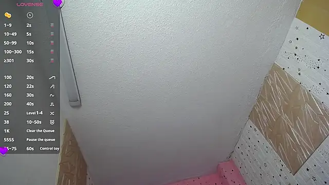 Snapshot of emmydurant chatting on 11-18-25, 08:02 emmydurant online show from 11-18-25, 08:02