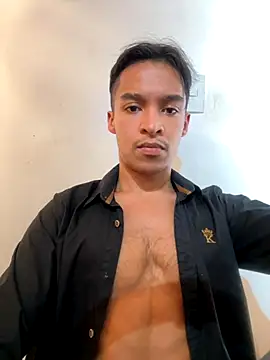 MrHilton online show from 09-22-25, 01:07