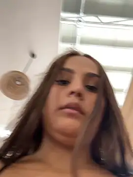 Snapshot of Emily__Storm chatting on 11-02-25, 04:20 Emily Storm online show from 11-02-25, 04:20