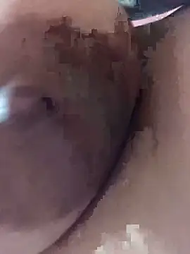 Snapshot of luzmelzinha chatting on 12-14-25, 06:12 luzmelzinha online show from 12-14-25, 06:12