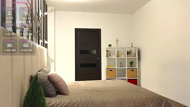 kiki-r online show from 09-11-25, 10:37