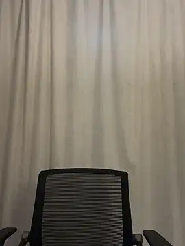 wly2028 online show from 10-10-25, 12:26