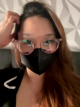 vy nguyen99 online show from 09-14-25, 06:45