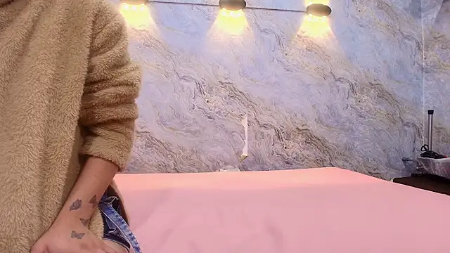 abbyrouss  online show from 10-29-25, 03:31