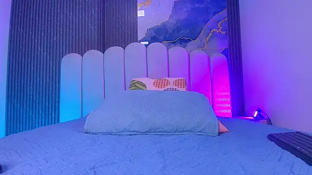 abbyrouss  online show from 01-12-26, 03:12