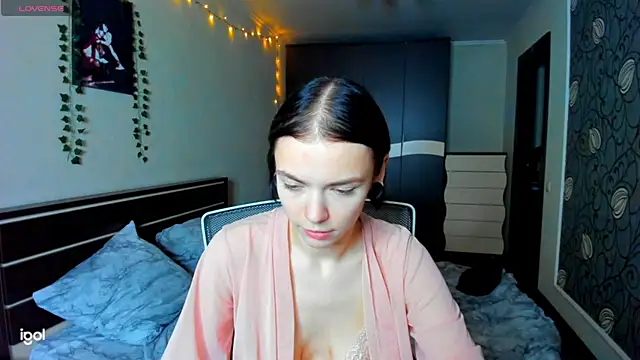 bonnybimi online show from 10-14-25, 02:18