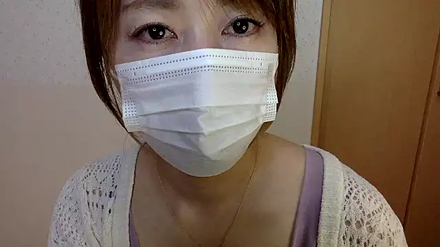 Snapshot of kitty_kyoto chatting on 10-15-25, 02:01 kitty kyoto online show from 10-15-25, 02:01