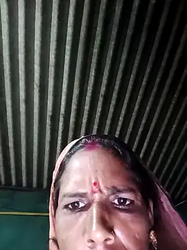 Snapshot of Sm_sanjna chatting on 09-12-25, 08:20 Sm sanjna online show from 09-12-25, 08:20