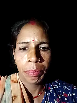 Snapshot of Sm_sanjna chatting on 09-20-25, 11:39 Sm sanjna online show from 09-20-25, 11:39