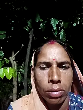 Snapshot of Sm_sanjna chatting on 09-24-25, 04:43 Sm sanjna online show from 09-24-25, 04:43