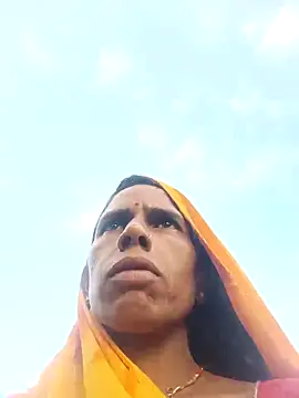 Snapshot of Sm_sanjna chatting on 10-06-25, 11:07 Sm sanjna online show from 10-06-25, 11:07