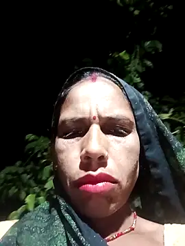 Snapshot of Sm_sanjna chatting on 10-24-25, 05:20 Sm sanjna online show from 10-24-25, 05:20