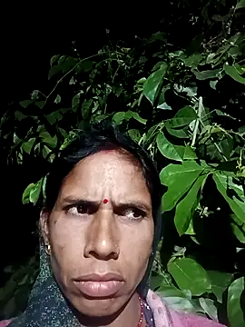 Snapshot of Sm_sanjna chatting on 10-28-25, 03:14 Sm sanjna online show from 10-28-25, 03:14