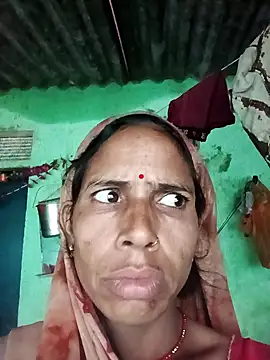 Snapshot of Sm_sanjna chatting on 10-31-25, 01:39 Sm sanjna online show from 10-31-25, 01:39