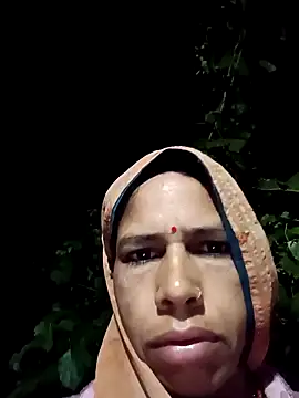 Snapshot of Sm_sanjna chatting on 11-19-25, 10:21 Sm sanjna online show from 11-19-25, 10:21