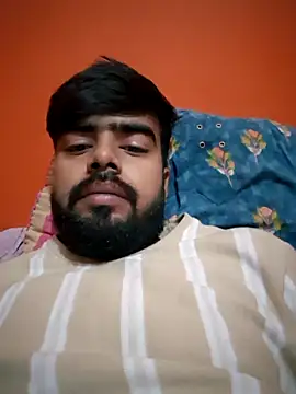 Snapshot of soniriyaa010101 chatting on 10-17-25, 06:38 soniriyaa010101 online show from 10-17-25, 06:38